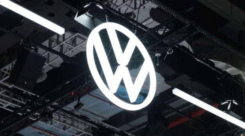 <p><strong>Yeni nəsil Volkswagen T-Roc gəlir.</strong><br />
 </p>
